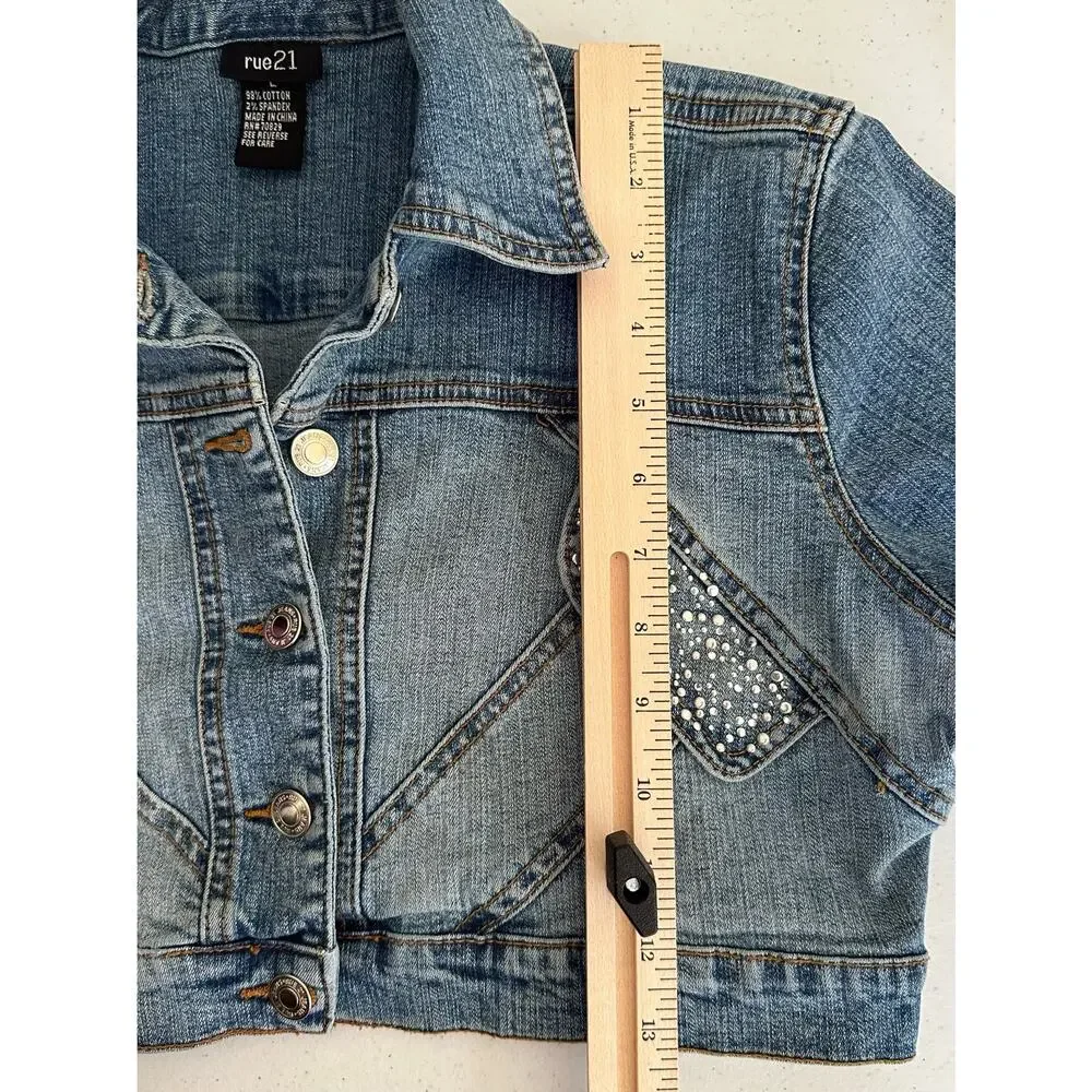 Rue21 Girls Jean Jacket Size Large Cropped Rhinestones Embellished Chest Pockets